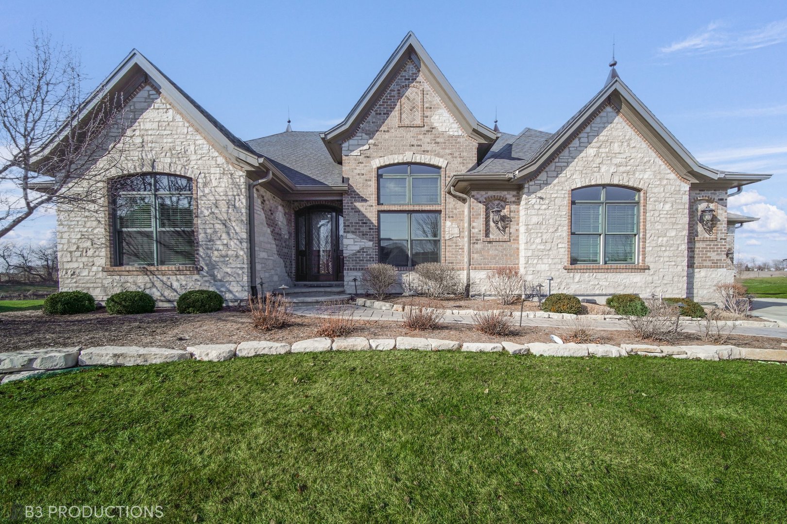 26312 W Cameron Court