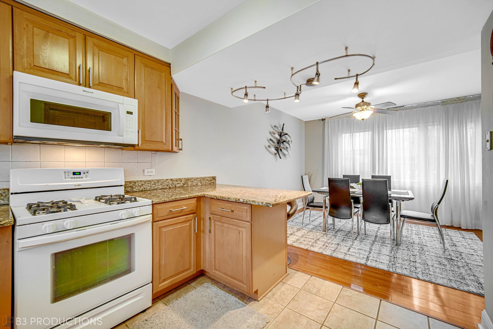 5437 S Ashland Avenue