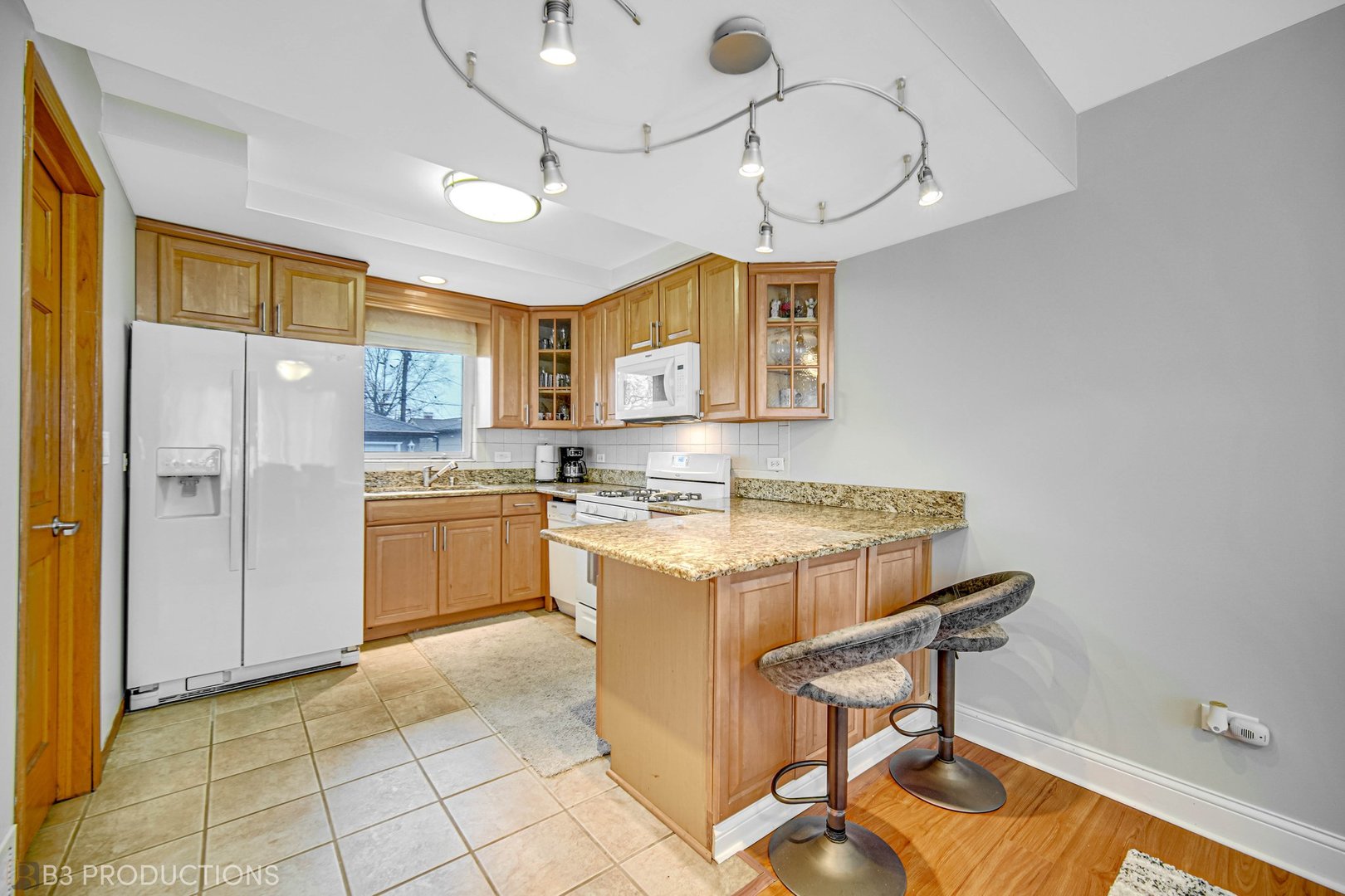 5437 S Ashland Avenue