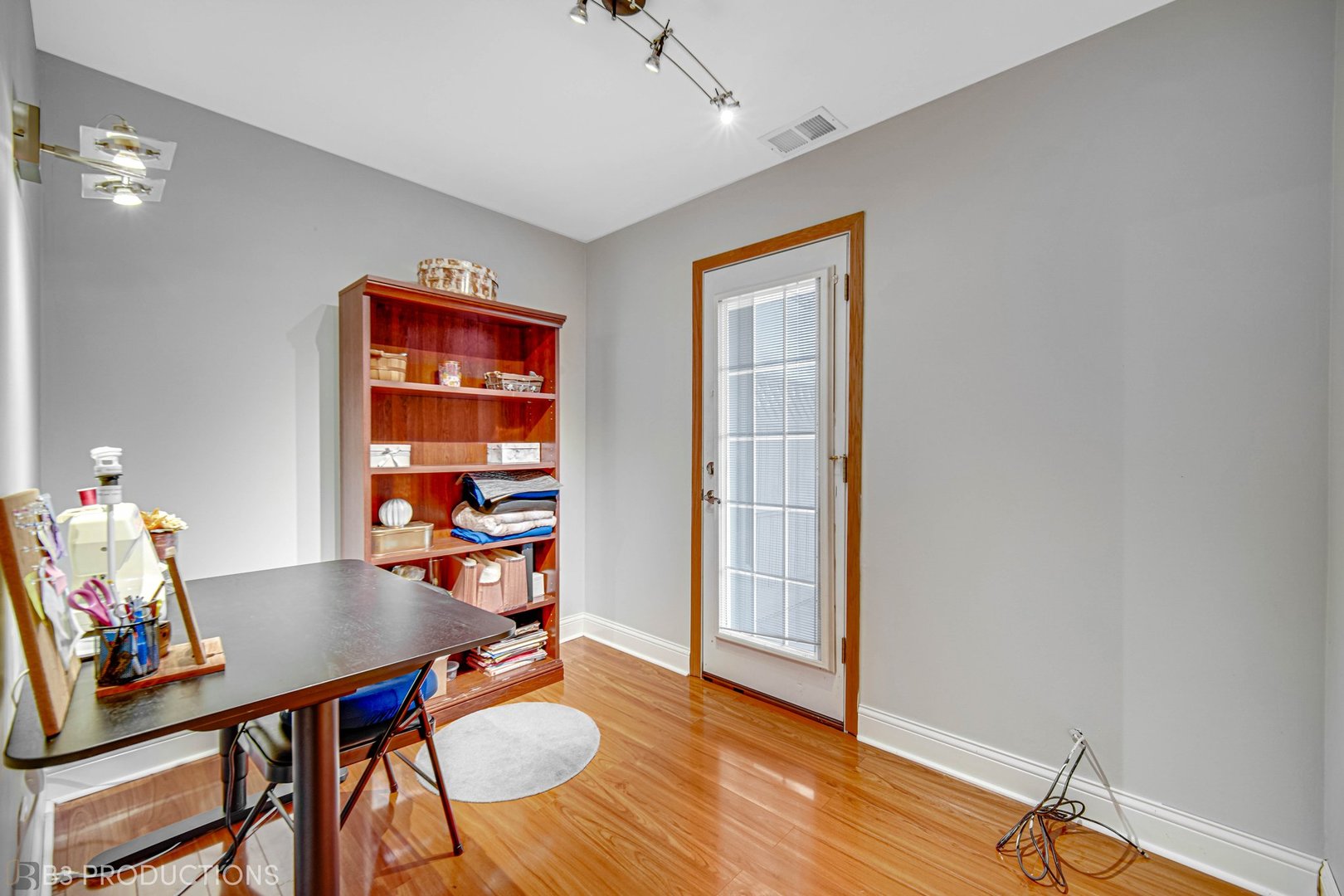 5437 S Ashland Avenue