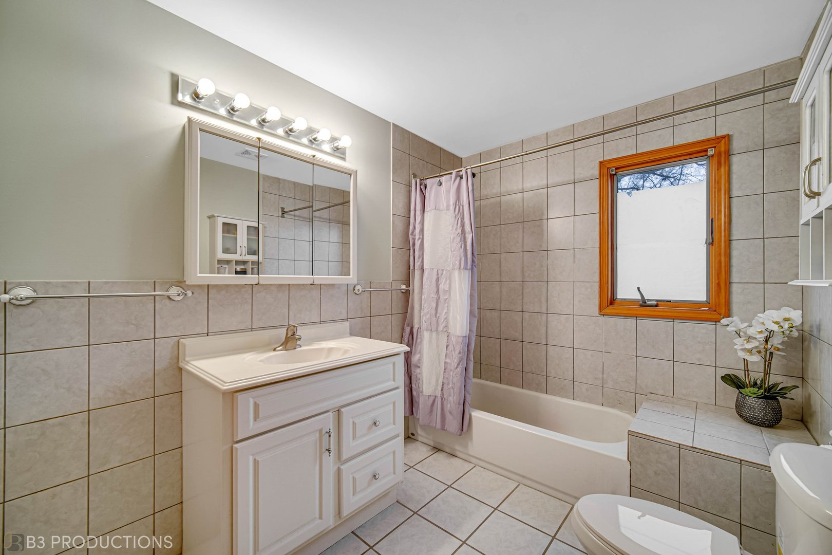5437 S Ashland Avenue