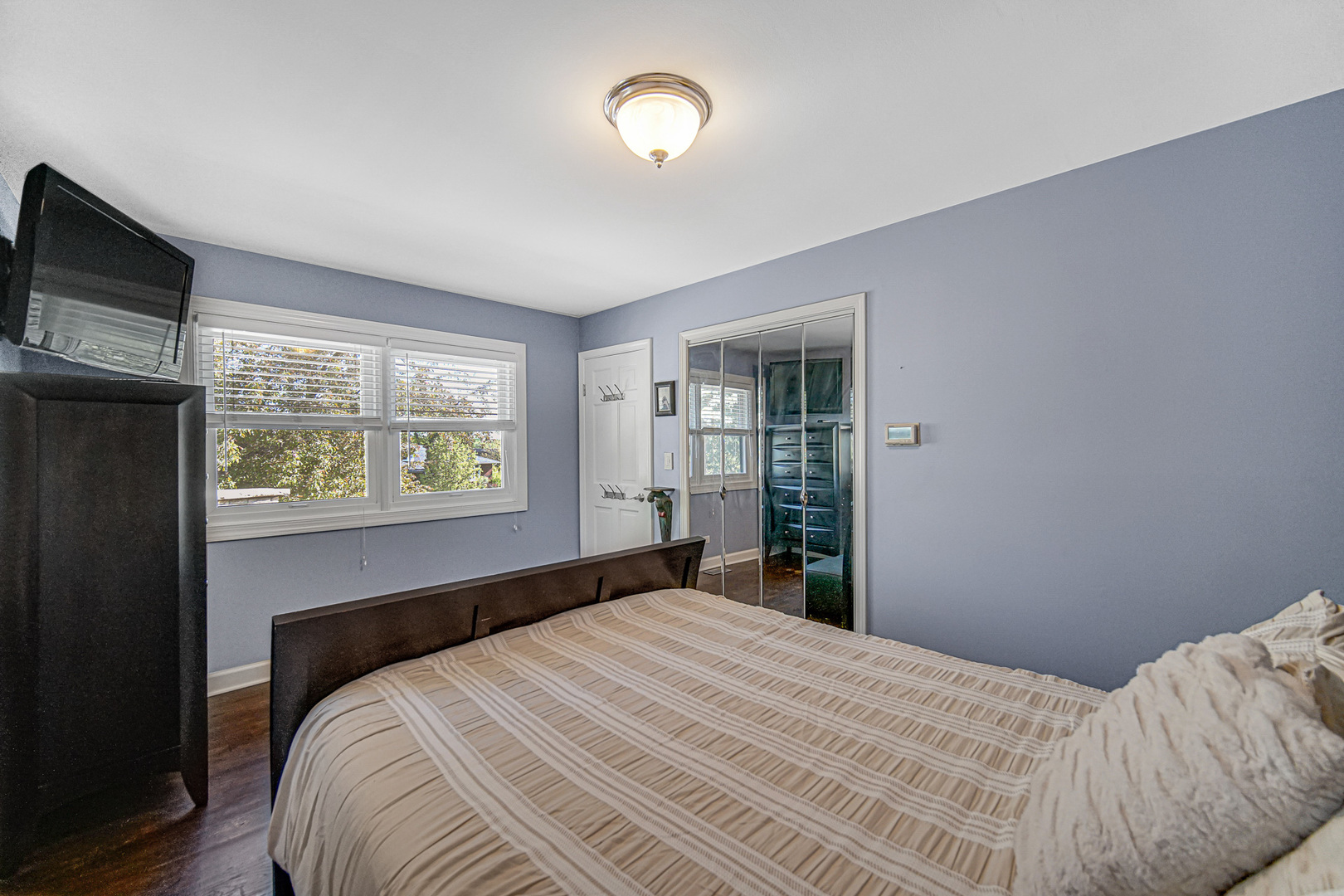 276 N Jackson Road