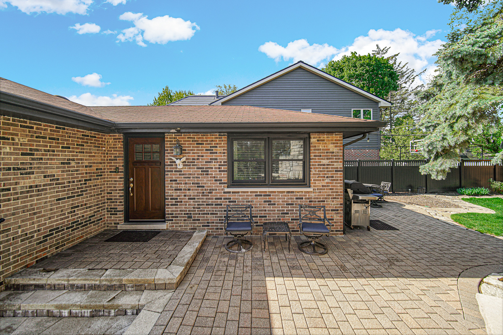 276 N Jackson Road
