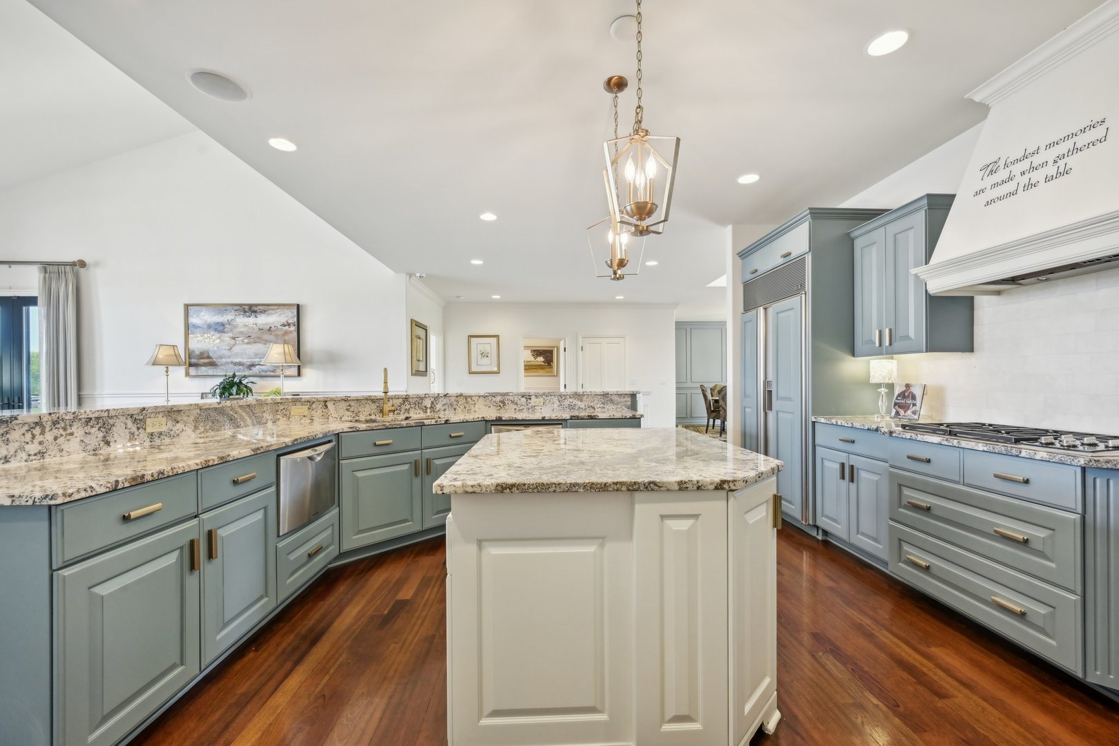 22514 Lake Mary Drive