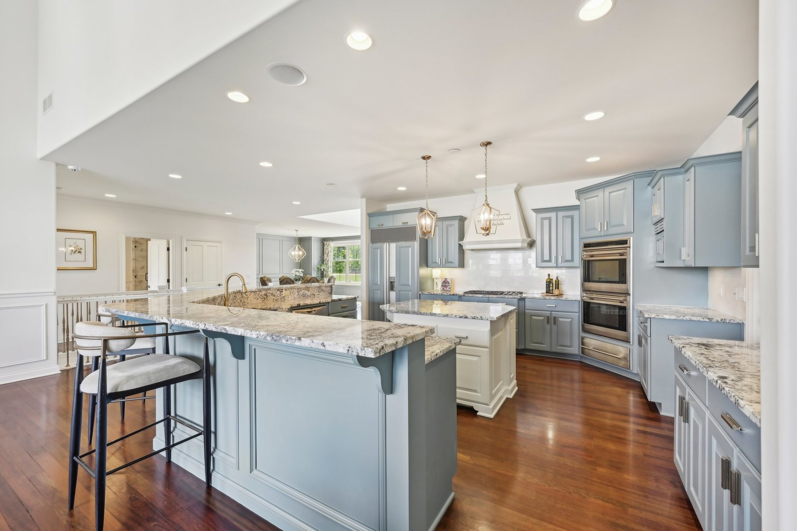 22514 Lake Mary Drive