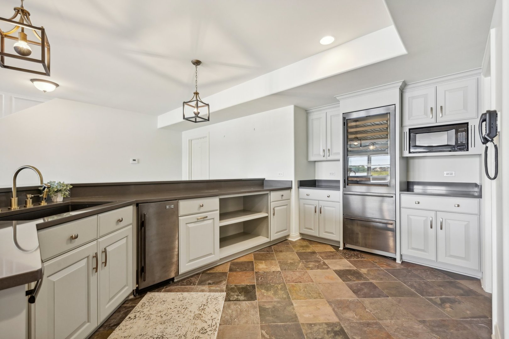 22514 Lake Mary Drive