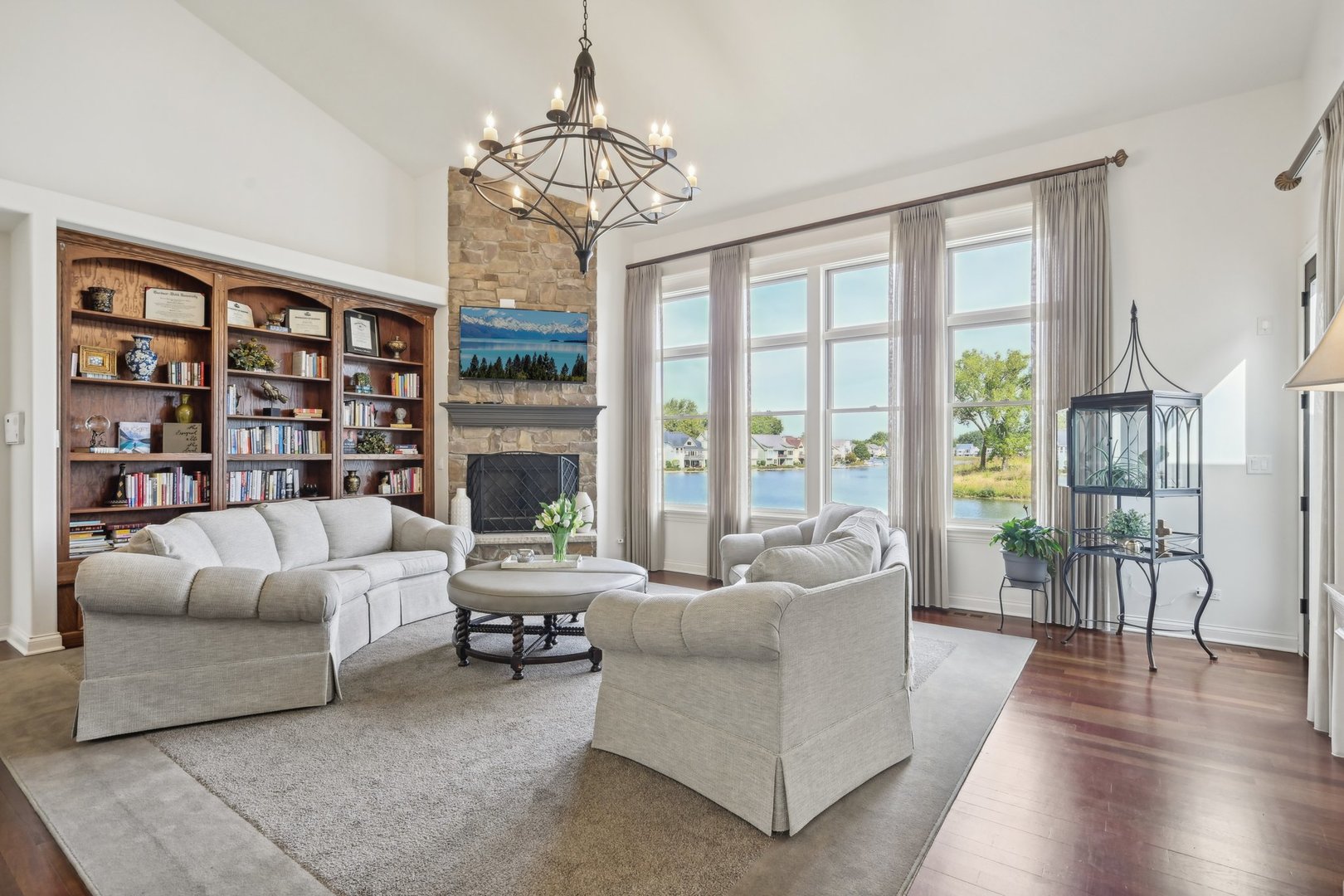 22514 Lake Mary Drive