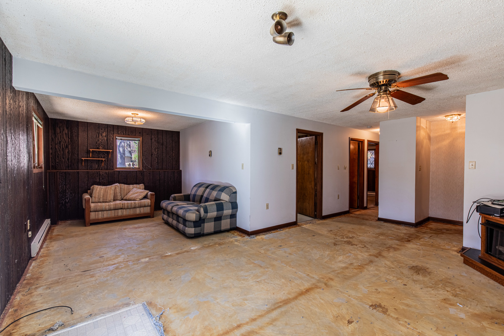 19 Acapulco Drive