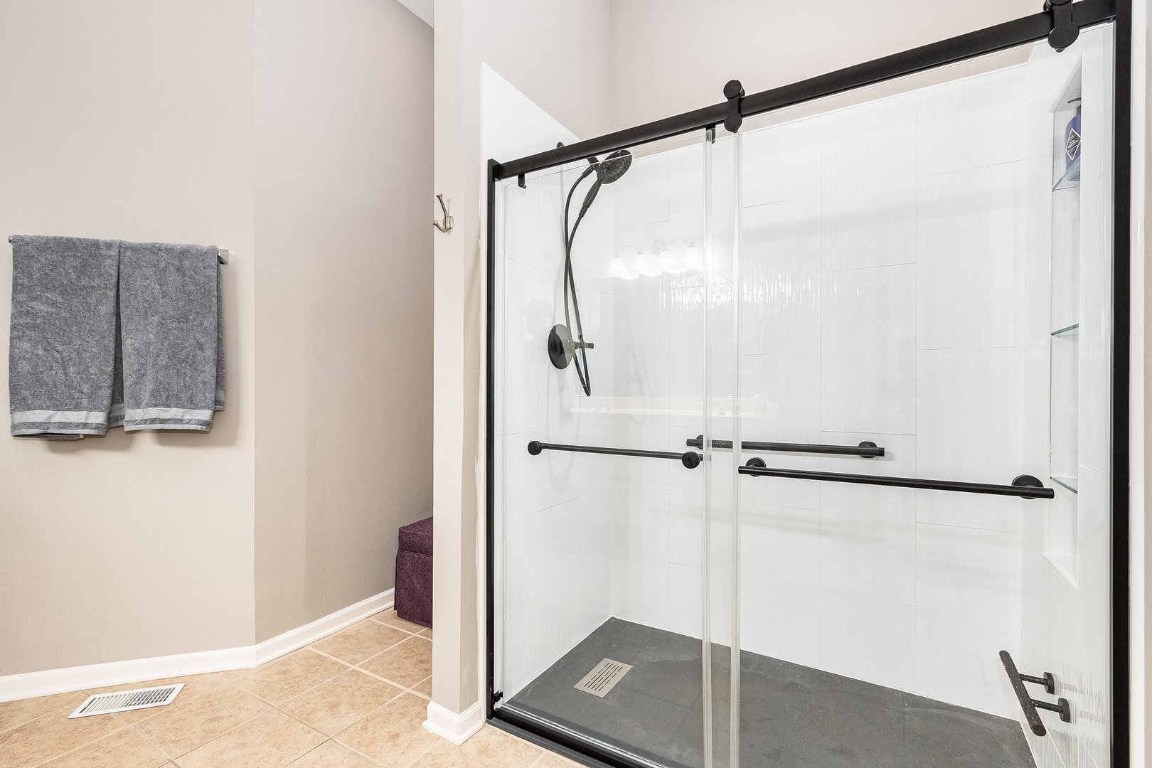 1182 Woodridge Drive Unit: A