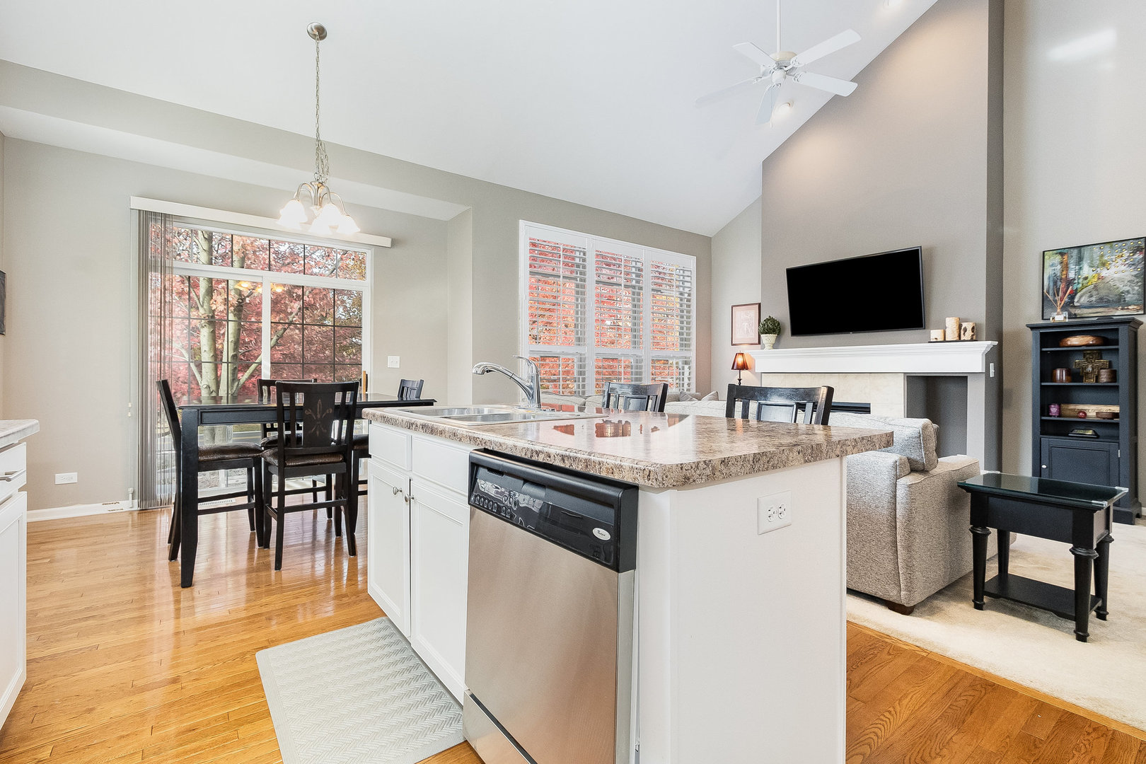 1182 Woodridge Drive Unit: A