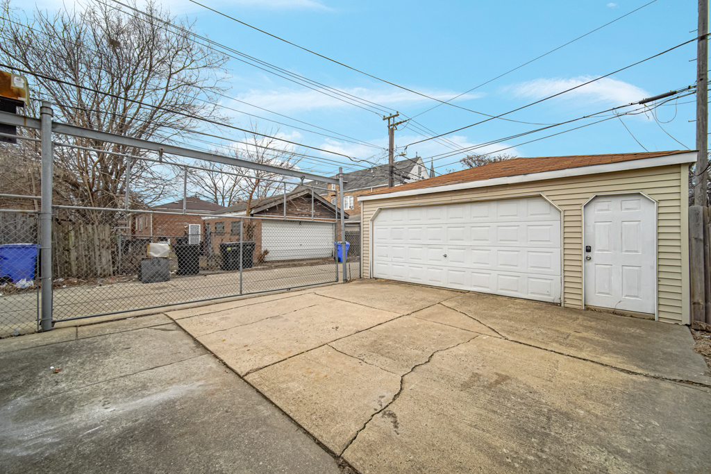 214 E 119th Street