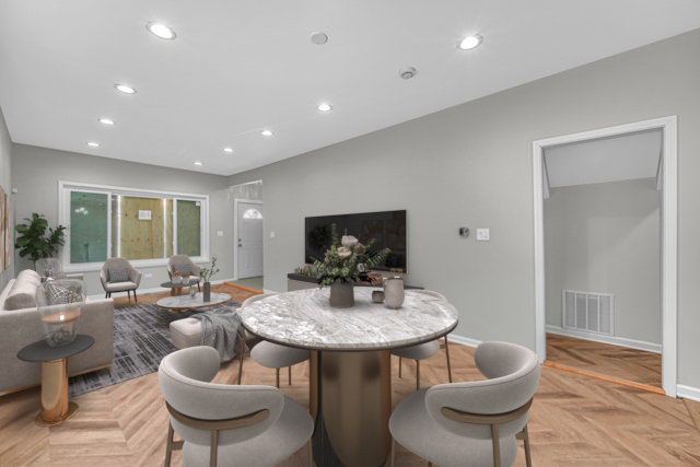 211 W 112th Place