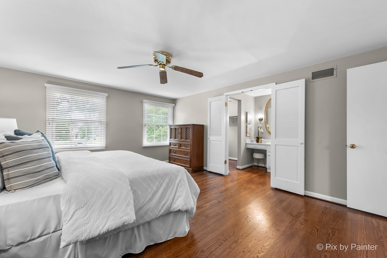 570 E Carpenter Drive