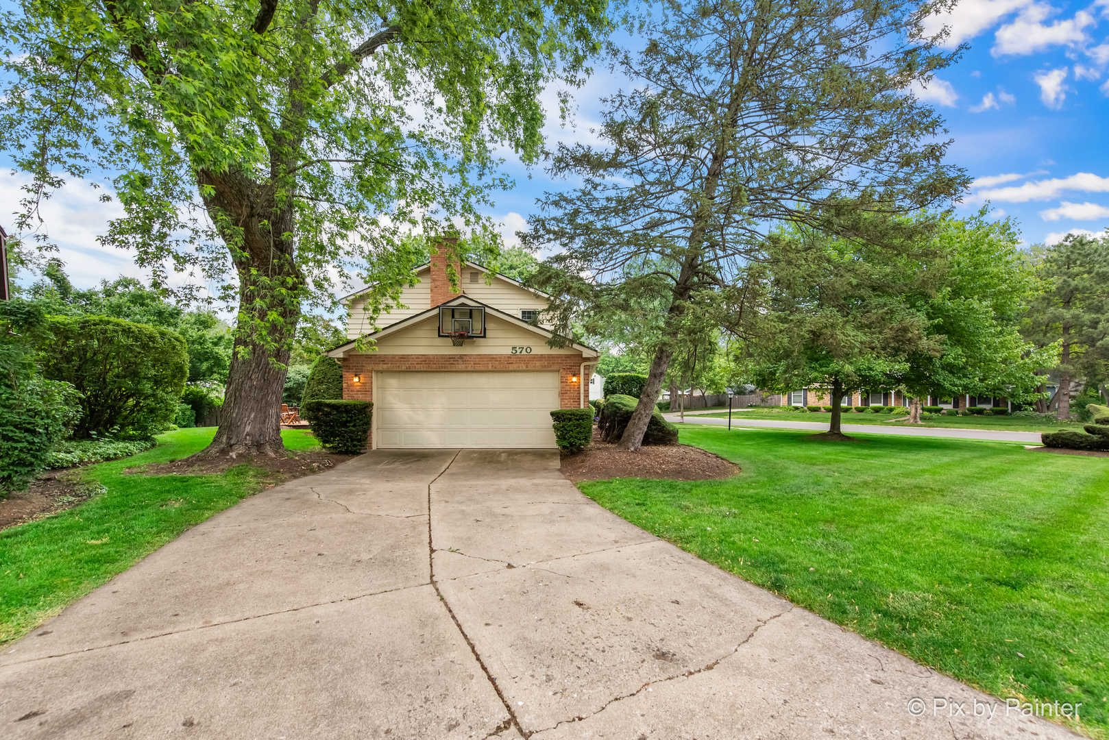 570 E Carpenter Drive