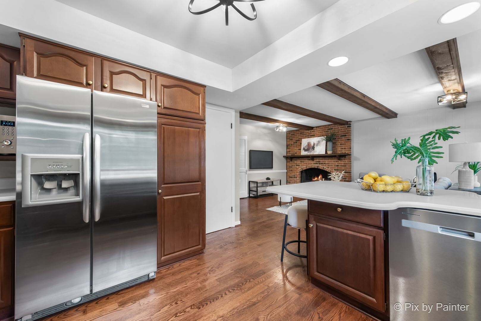 570 E Carpenter Drive