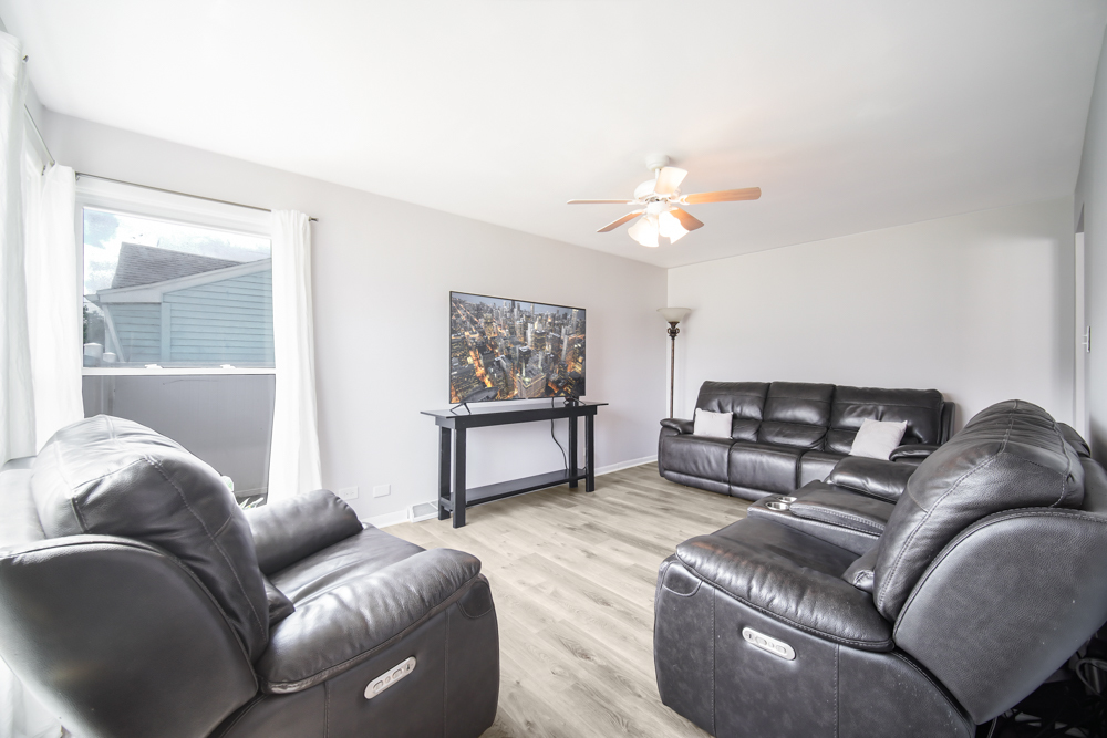16014 Laramie Avenue