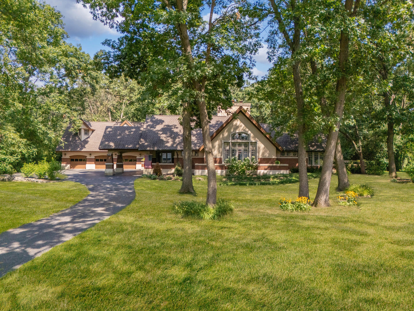 53 BROOKSIDE Drive