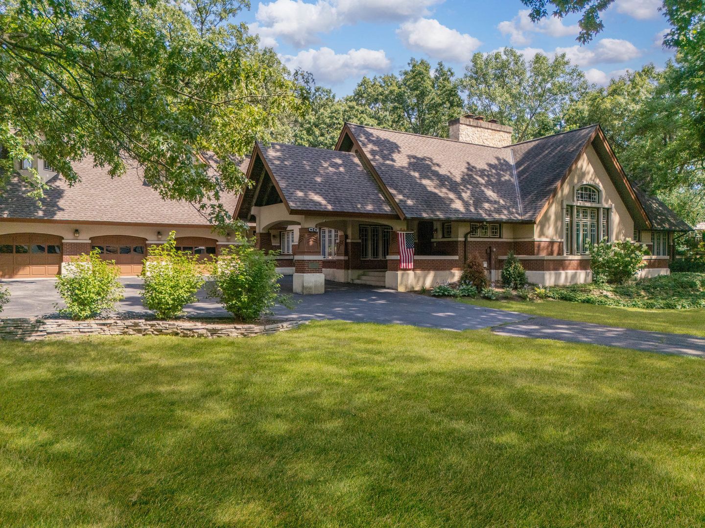 53 BROOKSIDE Drive