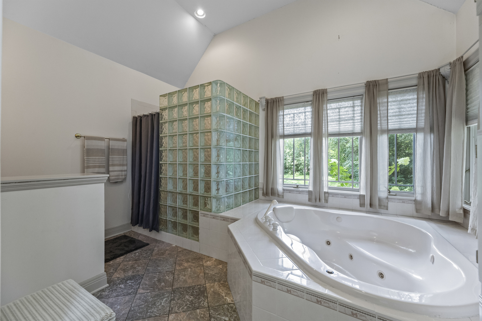 53 BROOKSIDE Drive