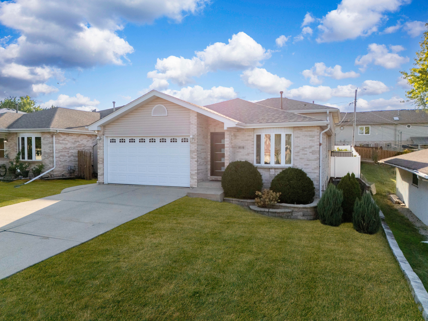 8518 S 79th Court