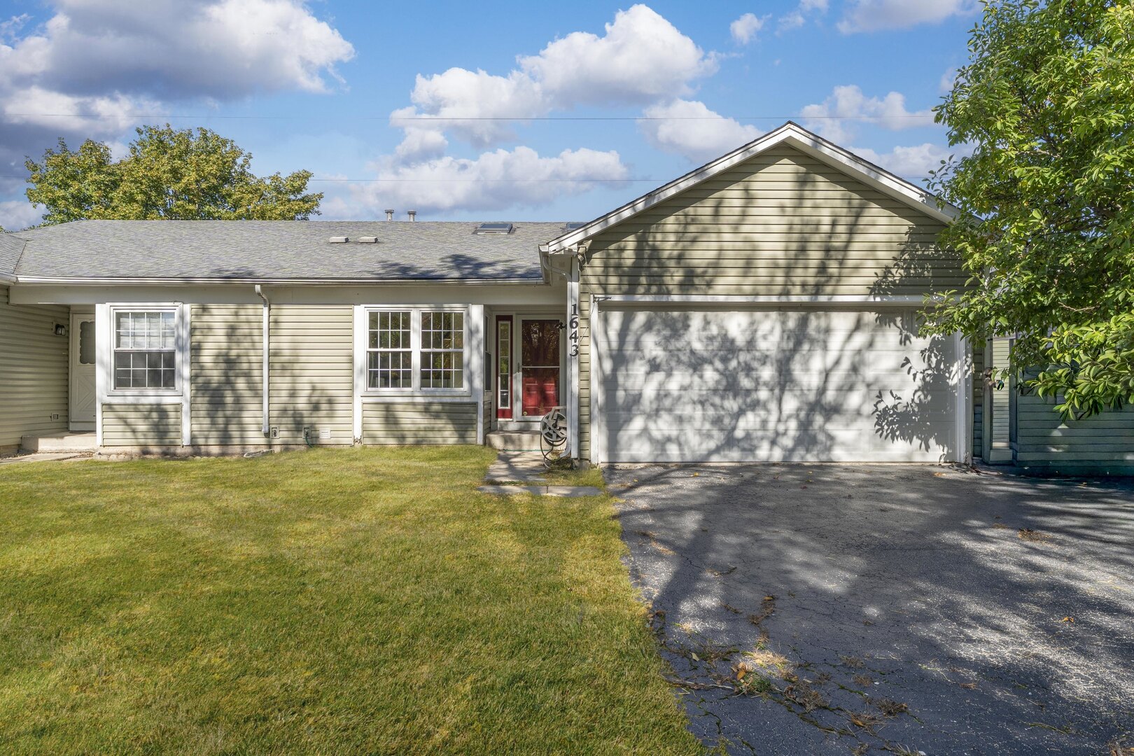 1643 Estate Circle