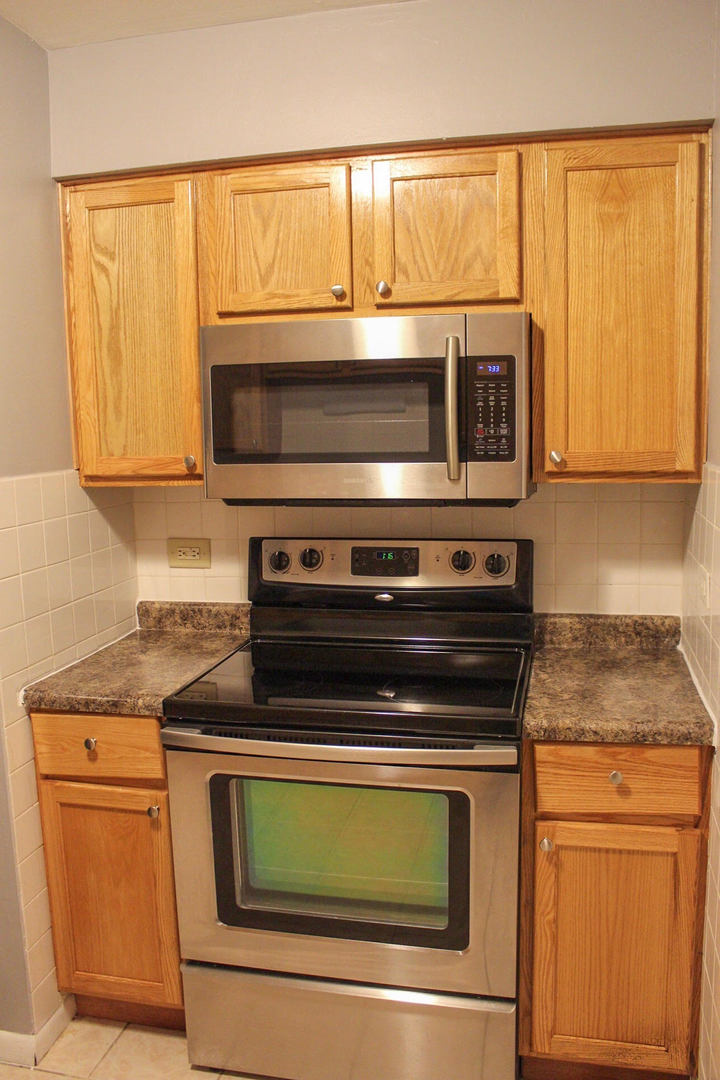 10504 S HIGHLAND Avenue Unit: 1A