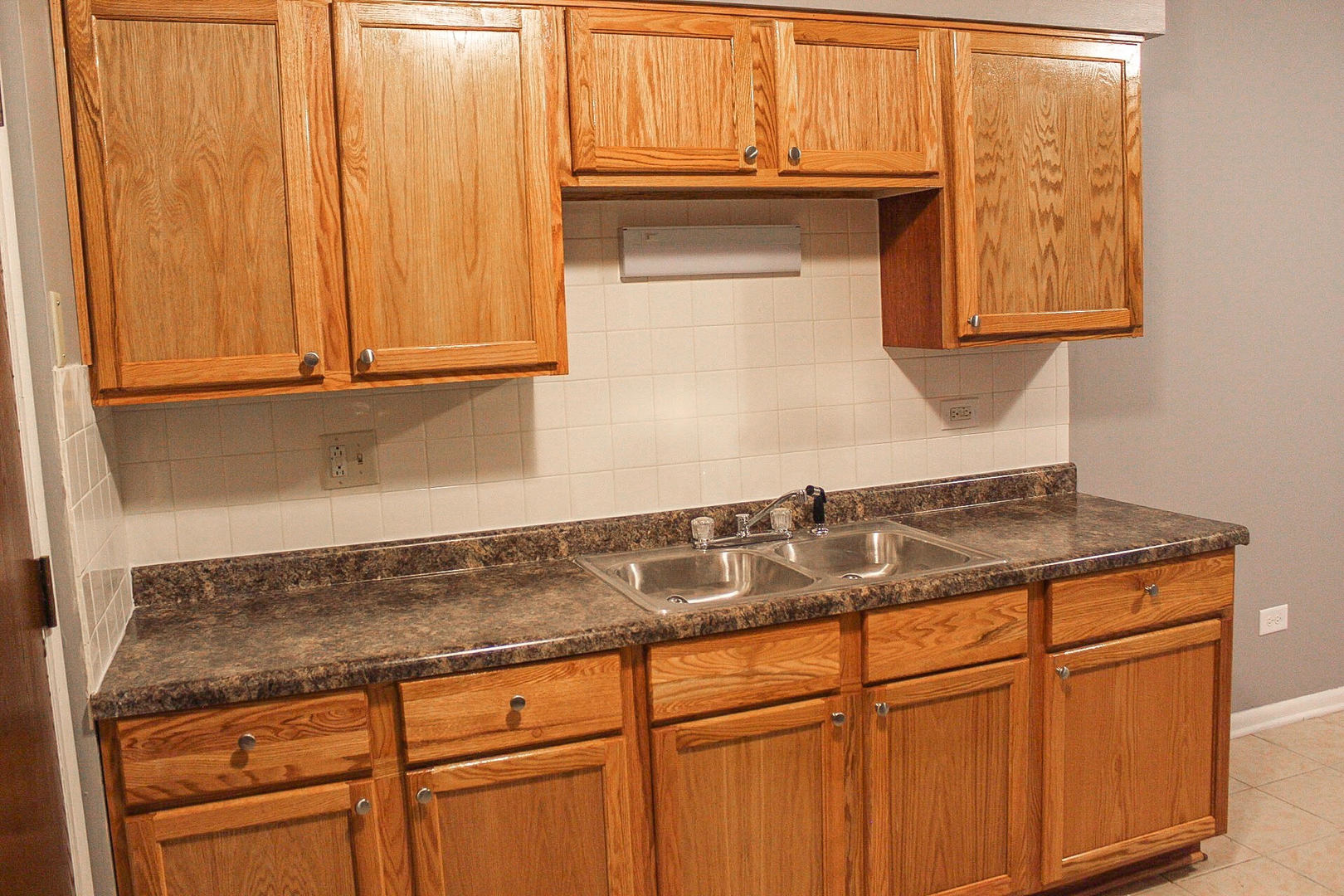10504 S HIGHLAND Avenue Unit: 1A