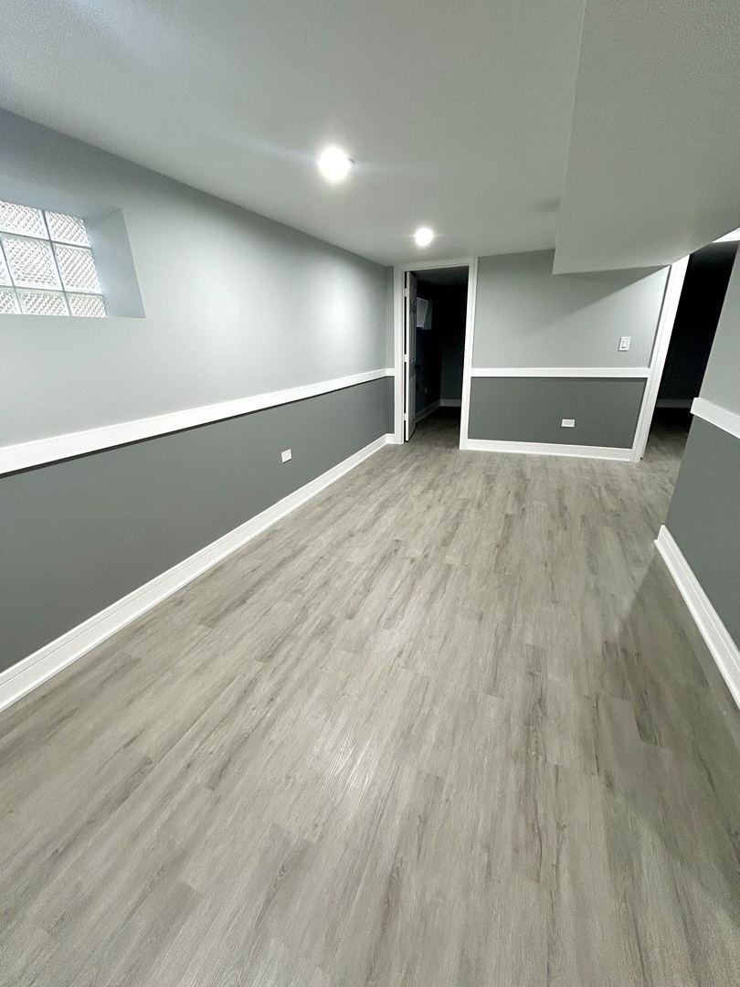 12613 S Michigan Avenue