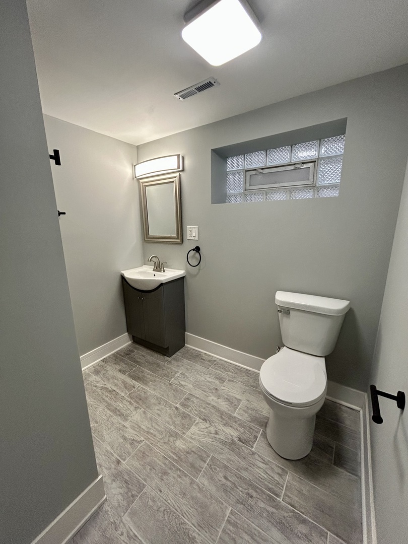 12613 S Michigan Avenue