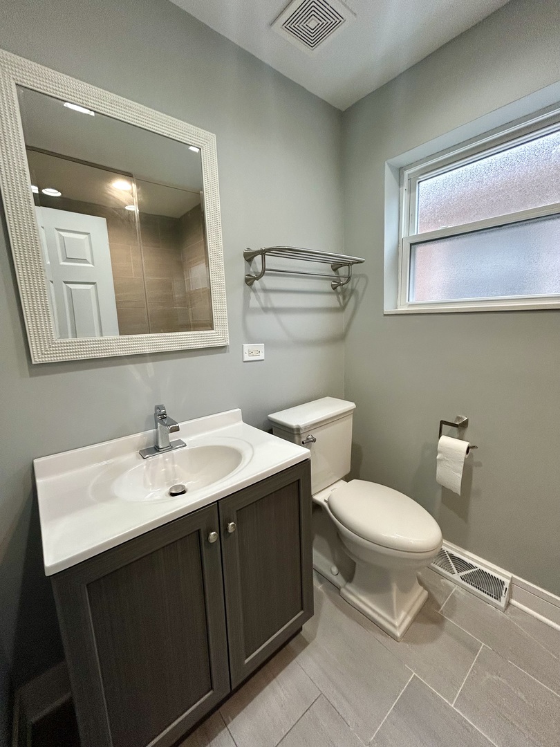 12613 S Michigan Avenue