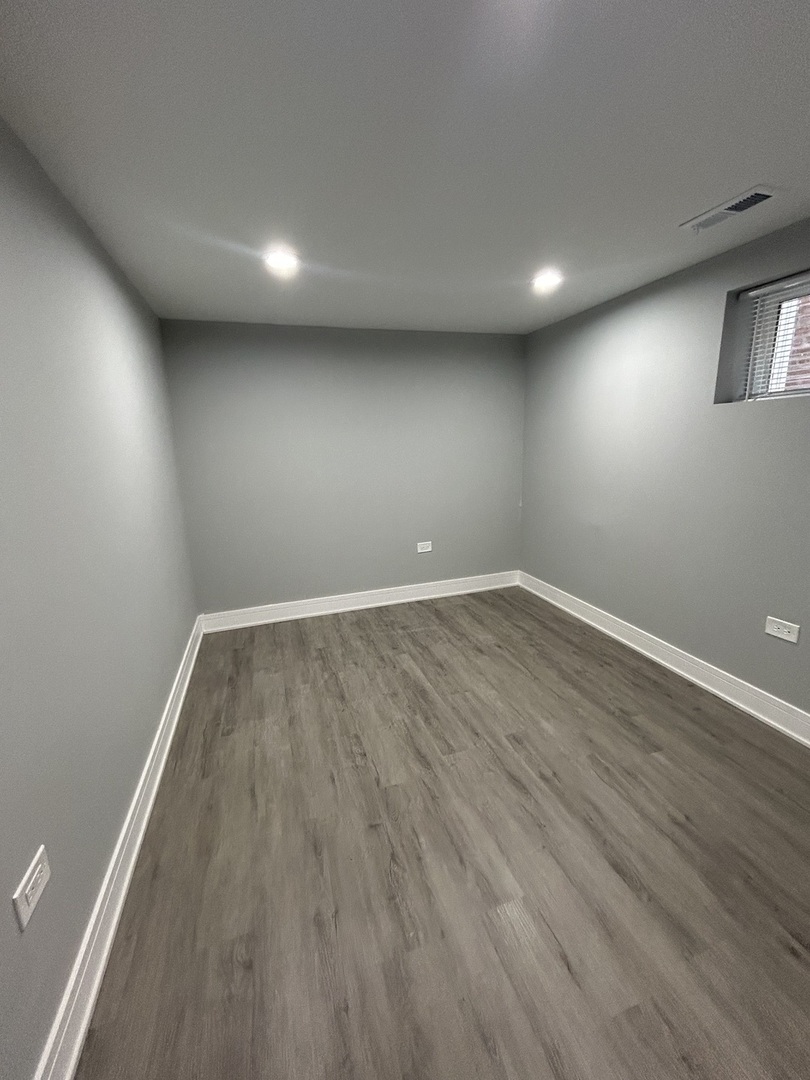 12613 S Michigan Avenue