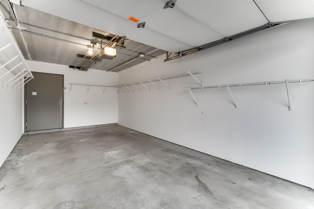 10832 S 76TH Avenue Unit: 2T