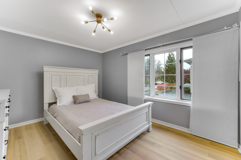 10832 S 76TH Avenue Unit: 2T