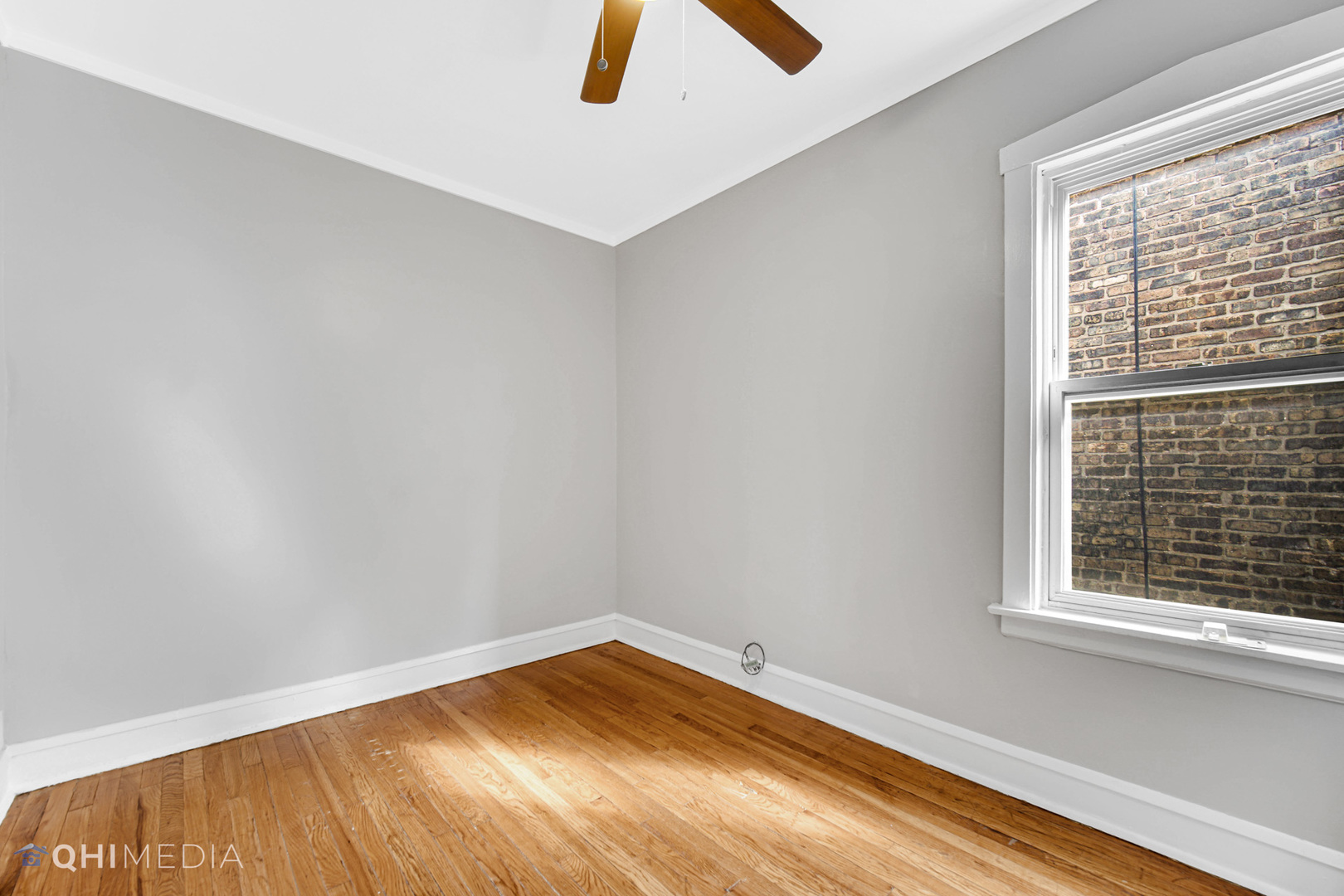 5527 W Potomac Avenue