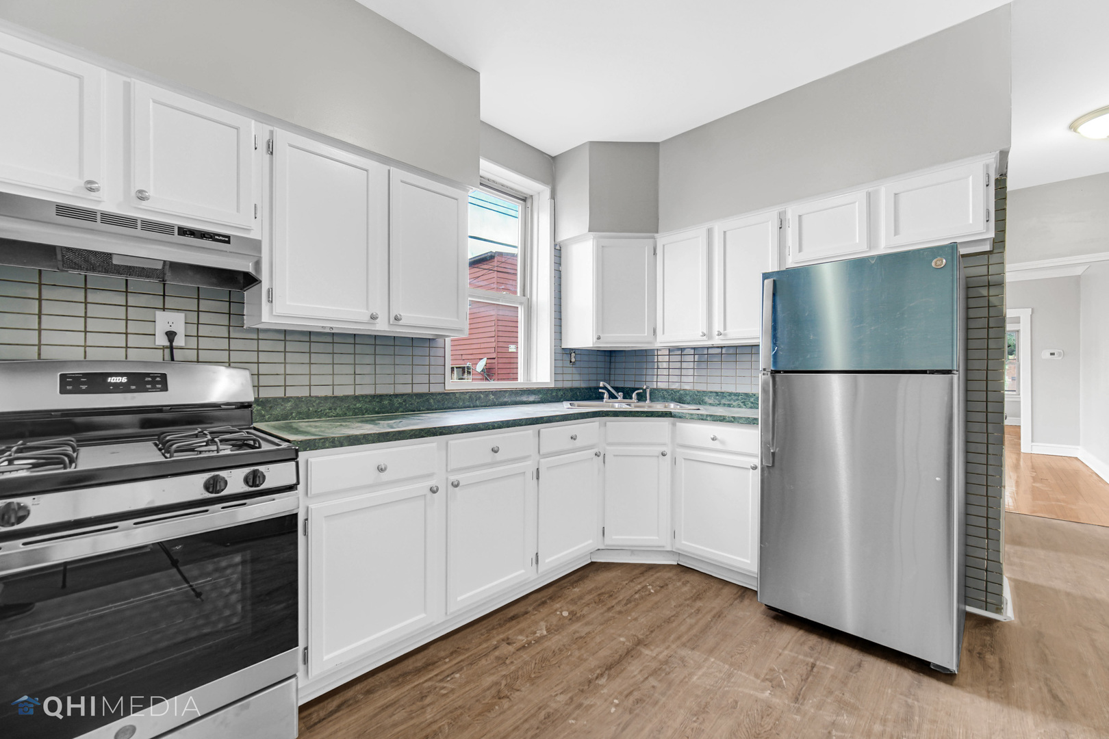 5527 W Potomac Avenue