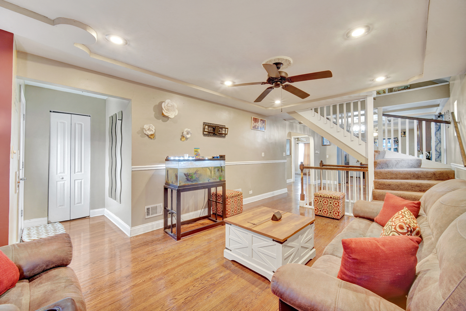 7139 S KEDZIE Avenue