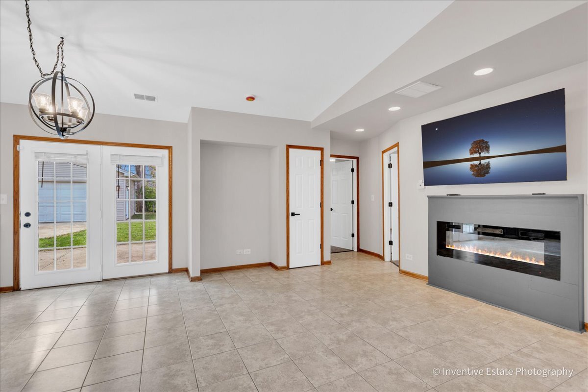 16018 Saint Louis Avenue