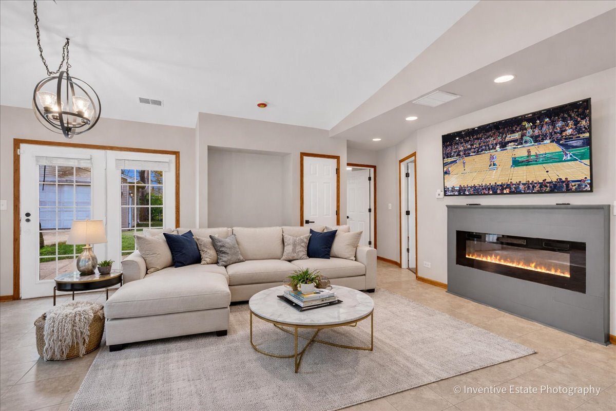 16018 Saint Louis Avenue