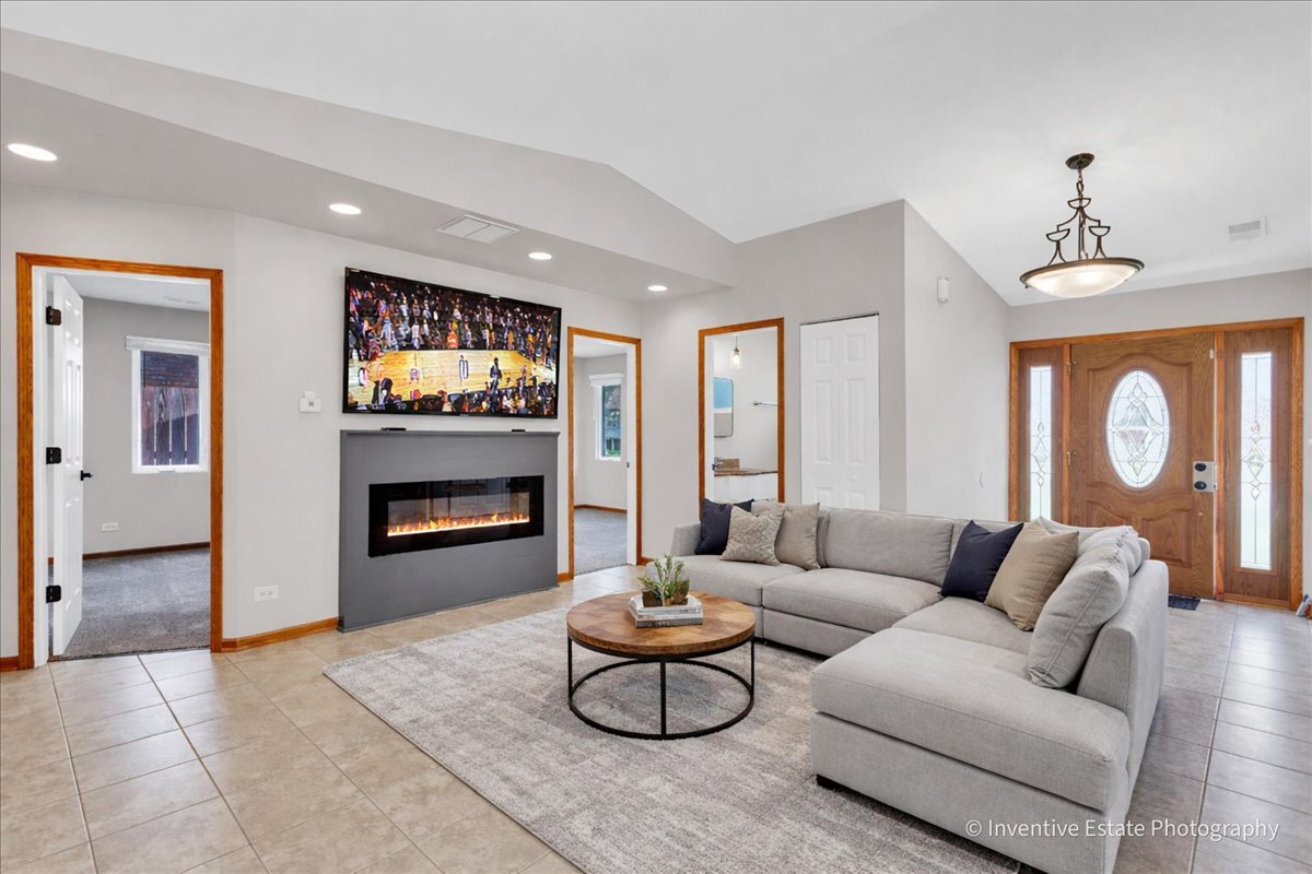 16018 Saint Louis Avenue
