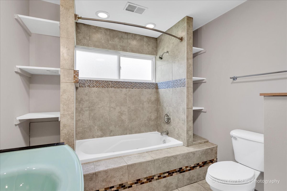 16018 Saint Louis Avenue