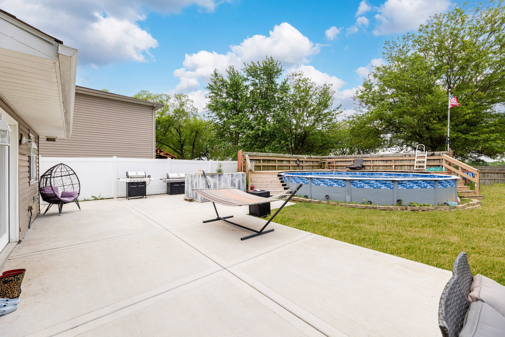 825 copley Lane
