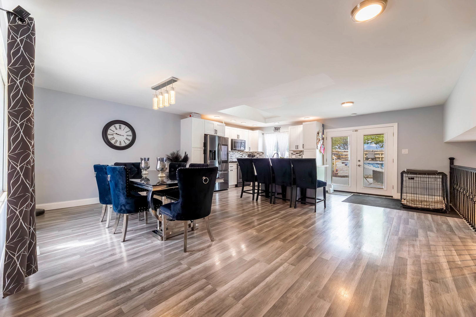 825 copley Lane