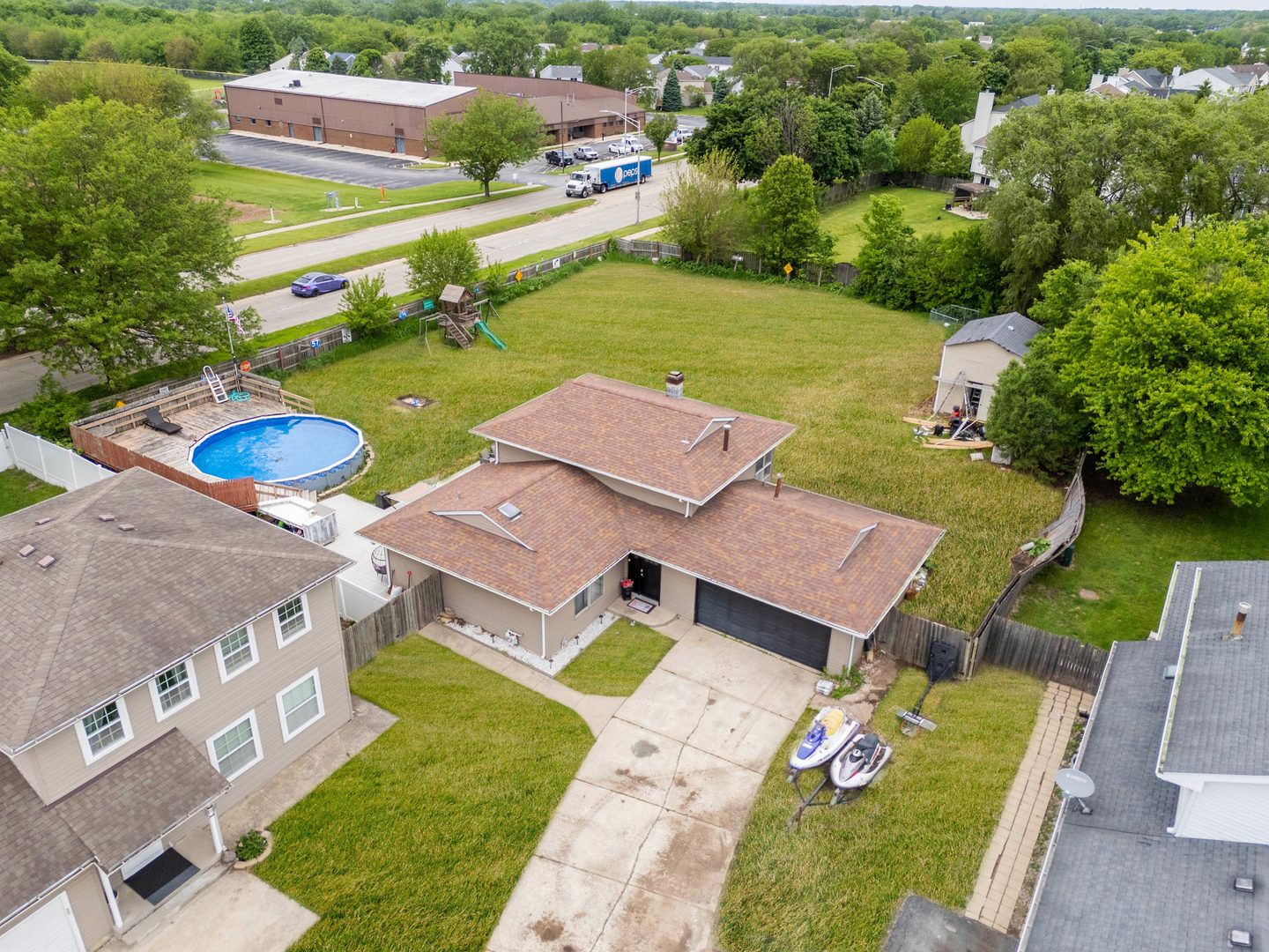 825 copley Lane