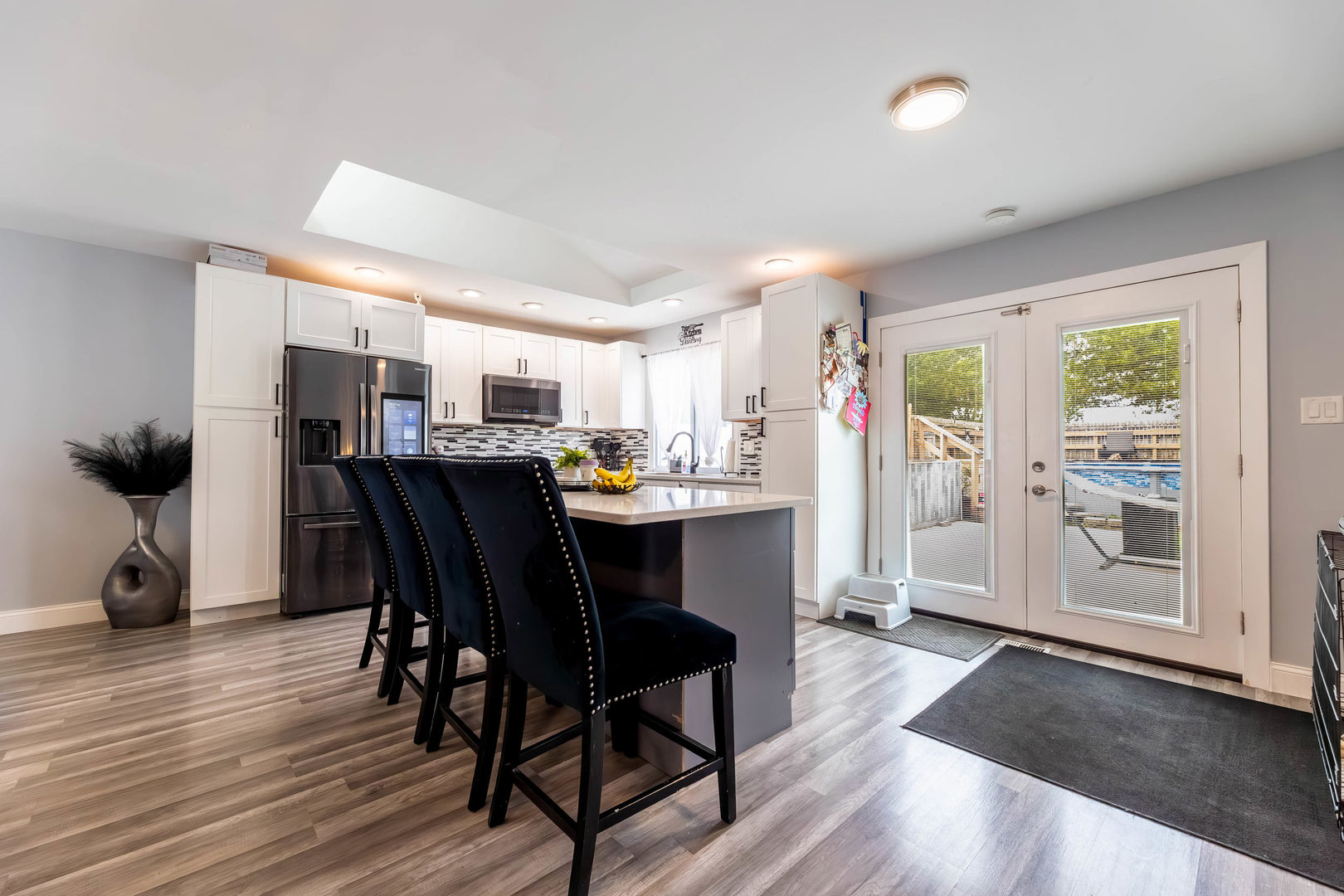 825 copley Lane