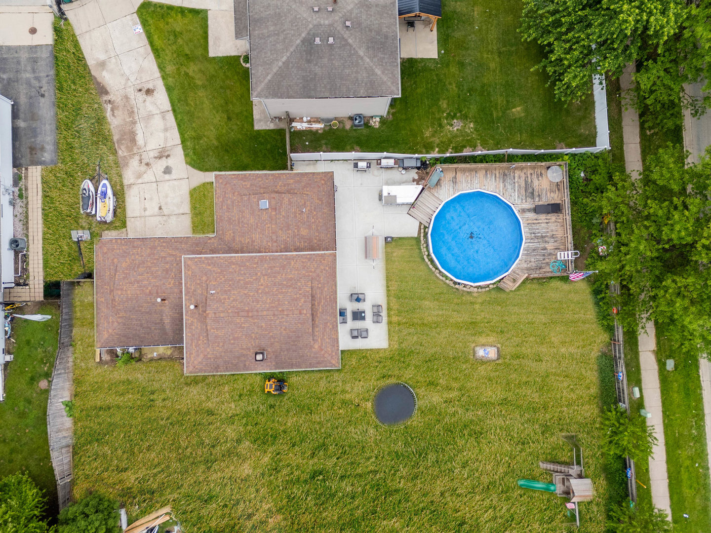 825 copley Lane