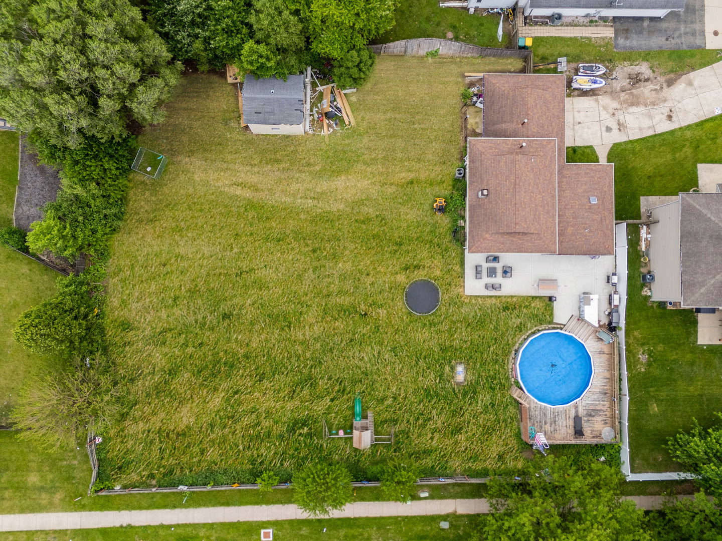 825 copley Lane