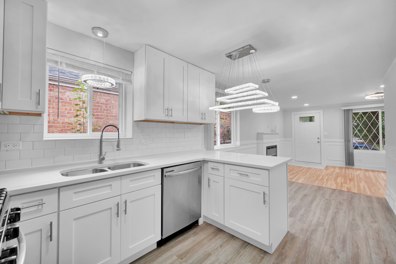 1146 E 90th Street
