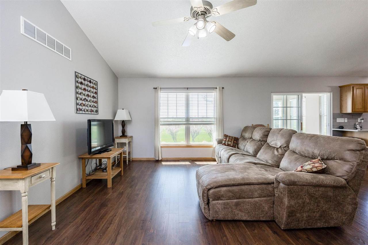 1363 Langenberg Ave