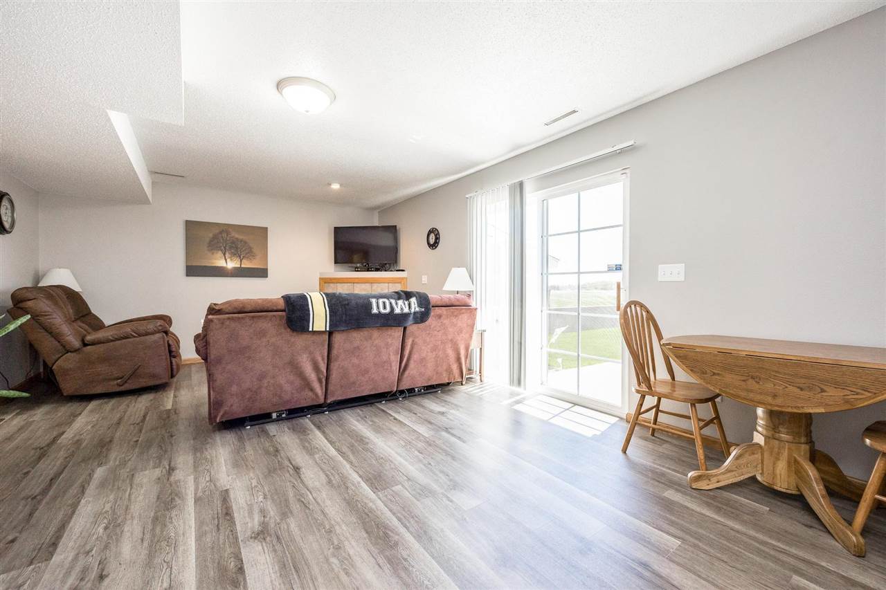 1363 Langenberg Ave