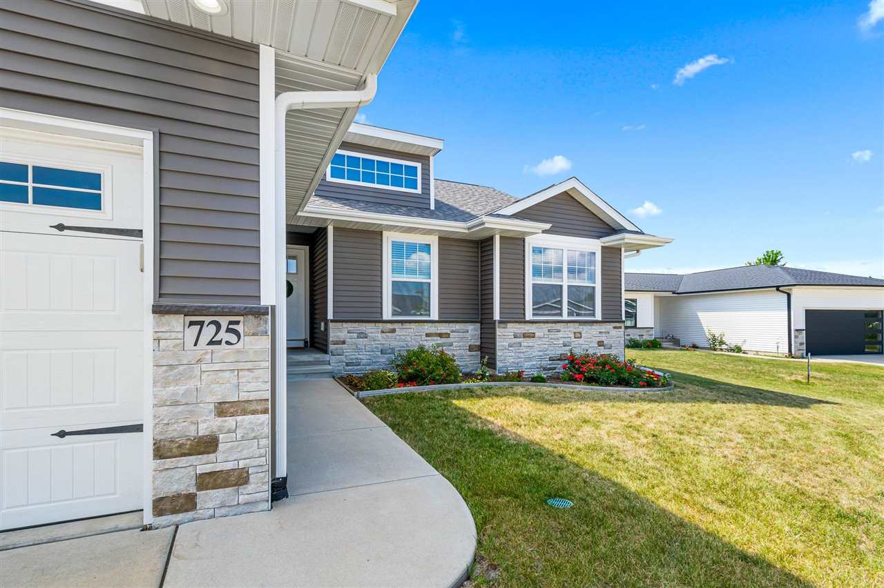 725 Pace Ct